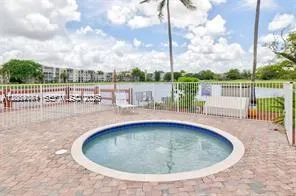 1713 Whitehall Dr #306 Davie, FL 33324