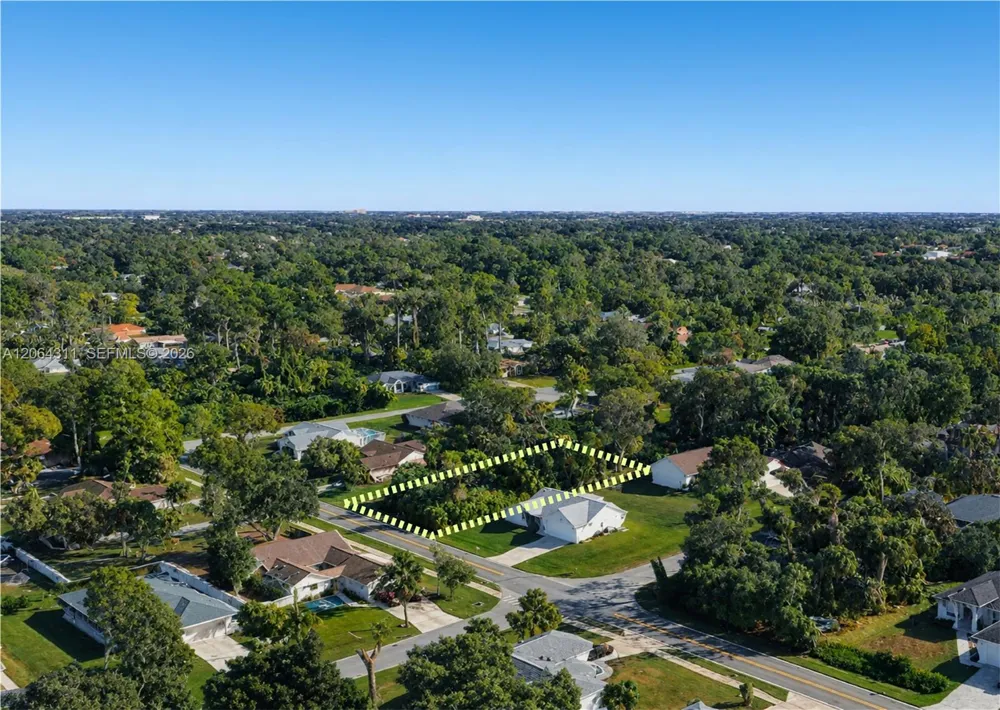 18 Eldron Ave North Port, FL 34286