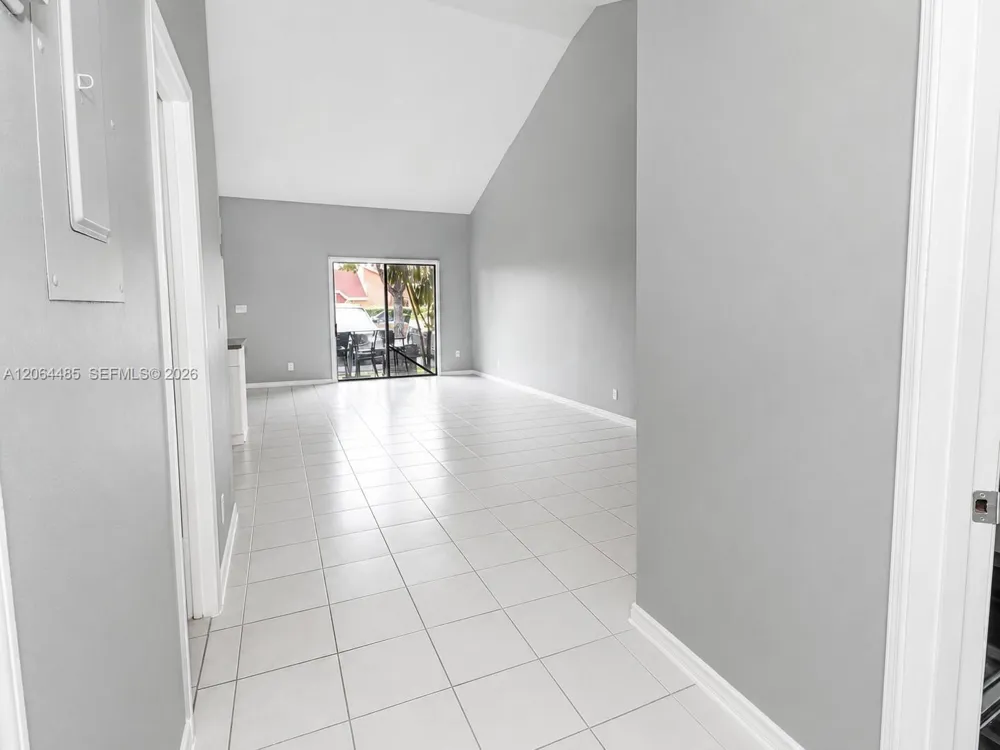 2242 NW 55th Ter #2242 Lauderhill, FL 33313