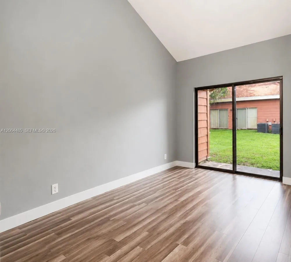 2242 NW 55th Ter #2242 Lauderhill, FL 33313