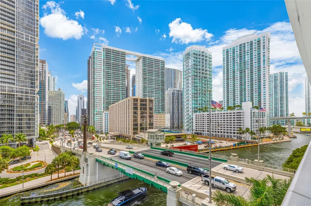 200 Biscayne Boulevard Way #504 Miami, FL 33131