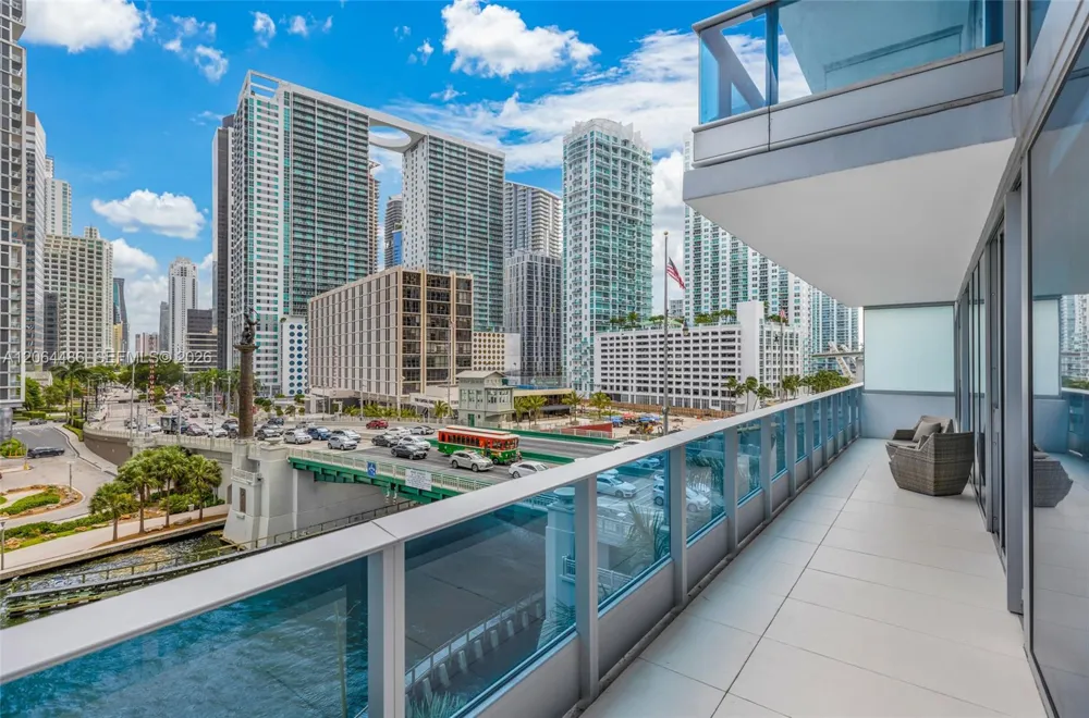 200 Biscayne Boulevard Way #504 Miami, FL 33131