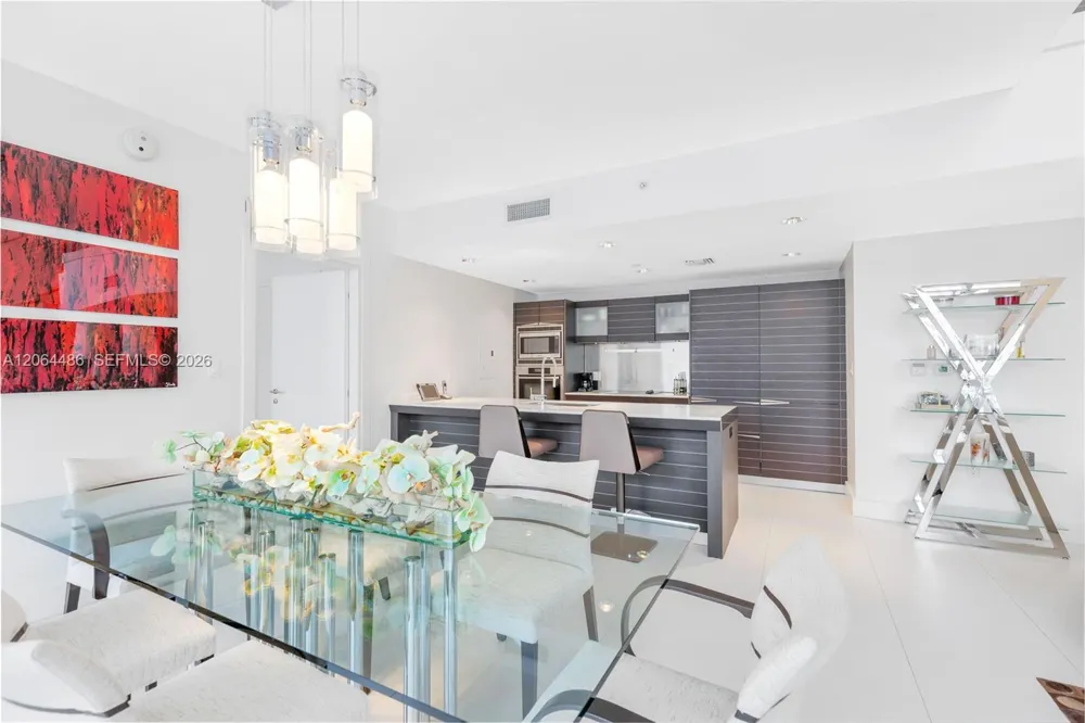 200 Biscayne Boulevard Way #504 Miami, FL 33131