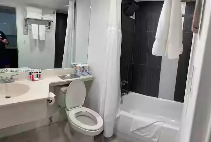 19201 Collins Ave #328 Sunny Isles Beach, FL 33160