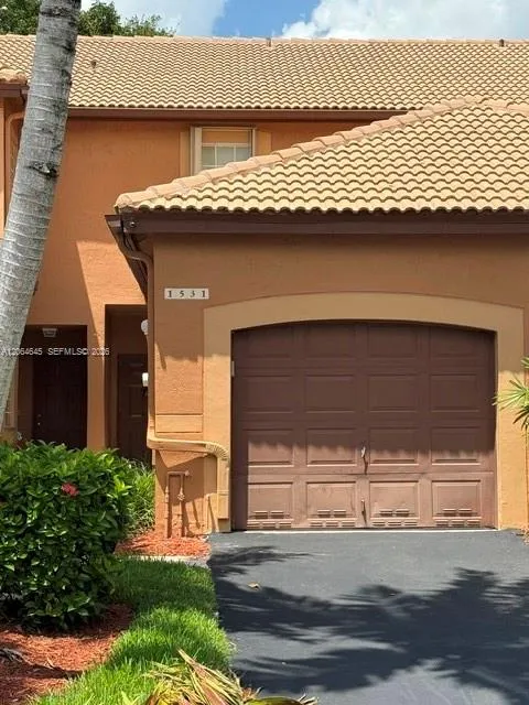 1531 Barcelona Way #3-30 Weston, FL 33327