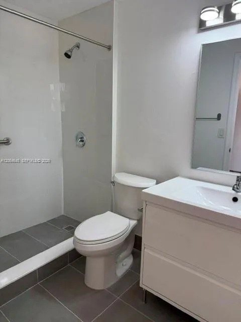 1531 Barcelona Way #3-30 Weston, FL 33327