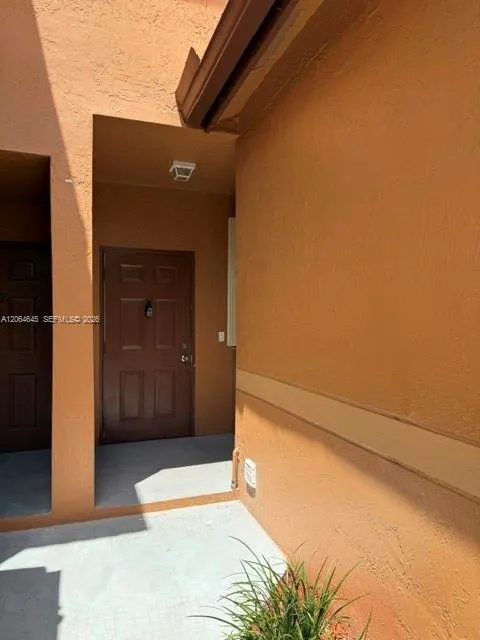 1531 Barcelona Way #3-30 Weston, FL 33327