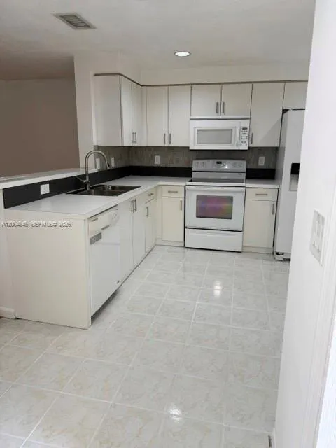 1531 Barcelona Way #3-30 Weston, FL 33327