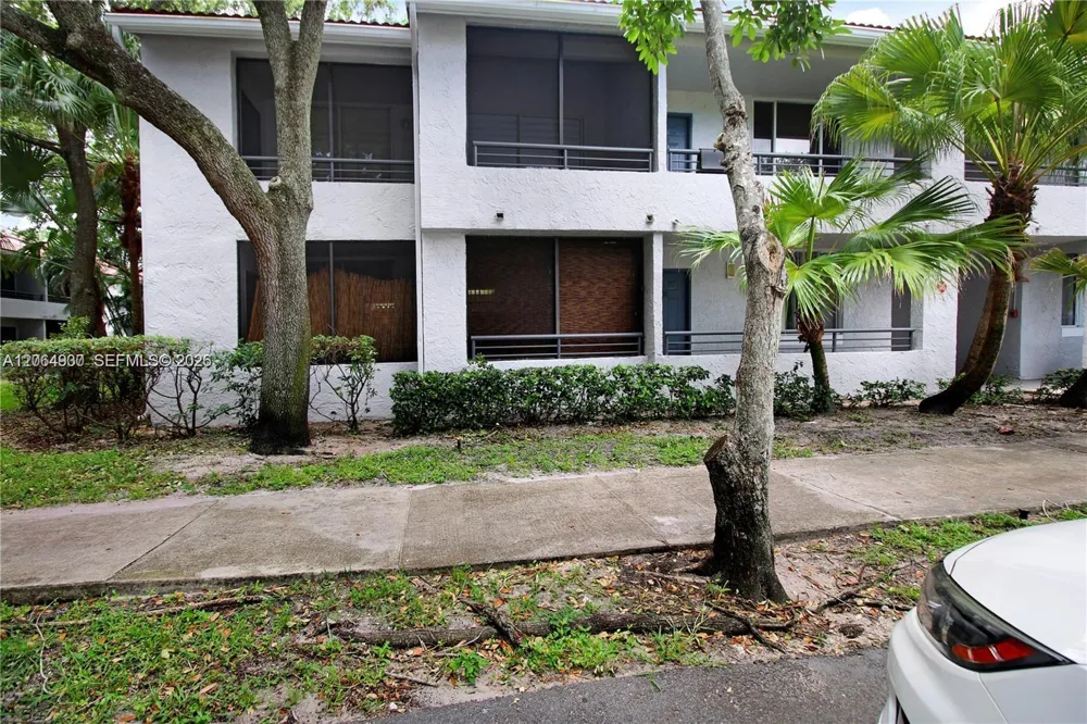 831 Lyons Rd #23101 Coconut Creek, FL 33063