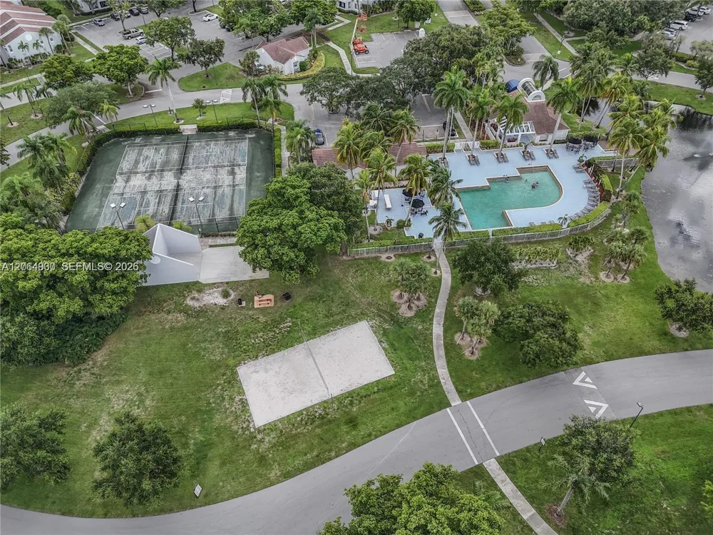 831 Lyons Rd #23101 Coconut Creek, FL 33063