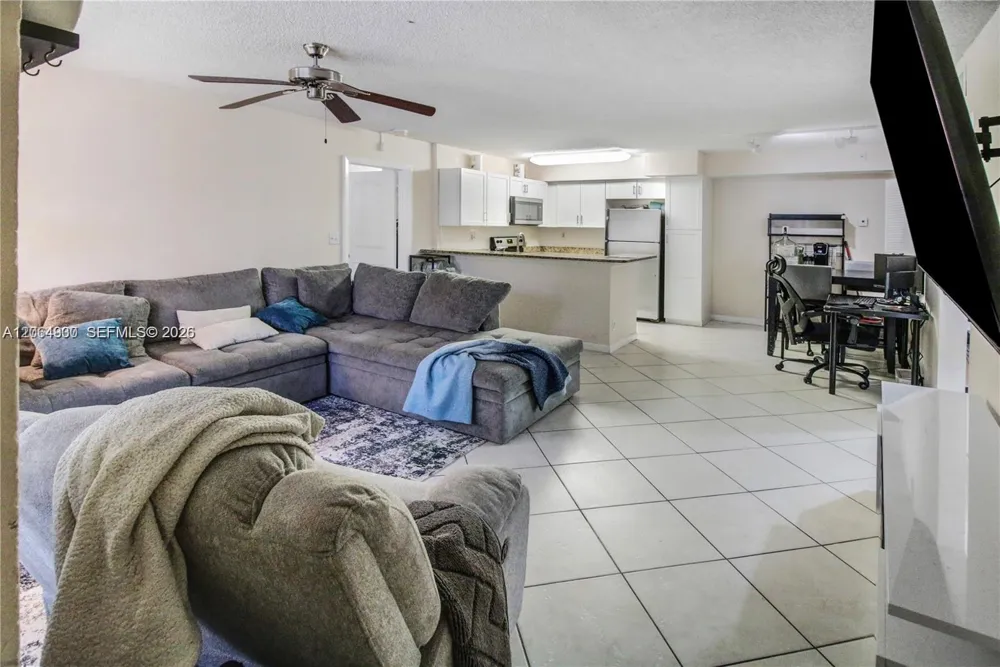 831 Lyons Rd #23101 Coconut Creek, FL 33063