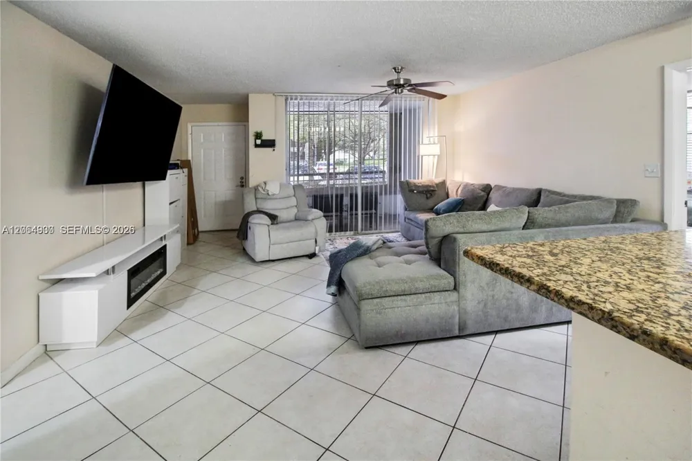 831 Lyons Rd #23101 Coconut Creek, FL 33063