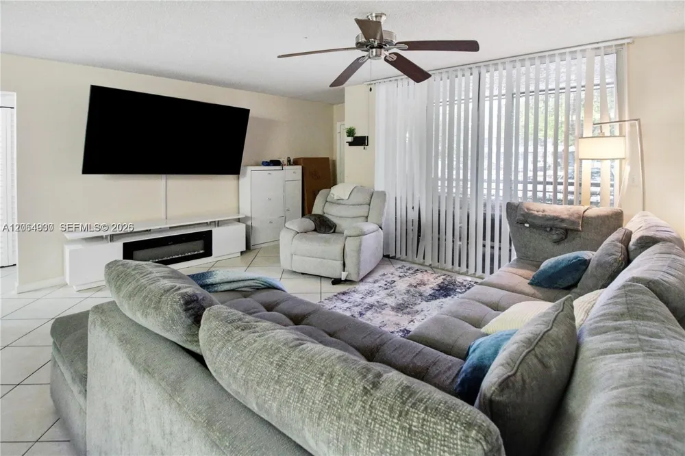 831 Lyons Rd #23101 Coconut Creek, FL 33063