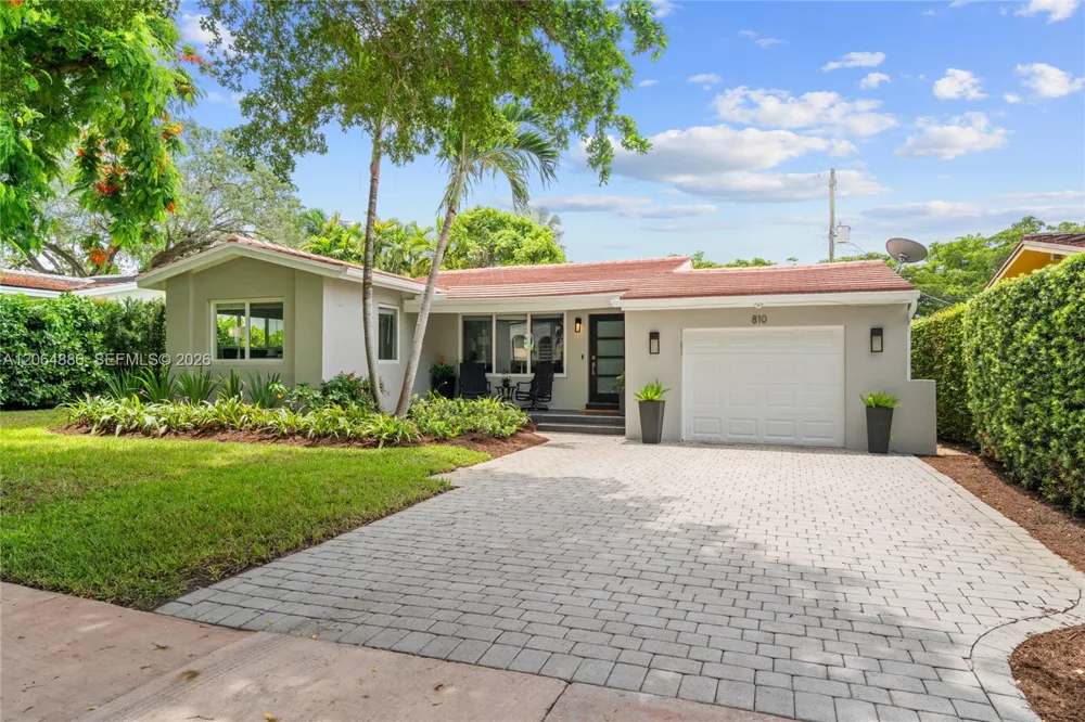 810 Venetia Ave Coral Gables, FL 33134