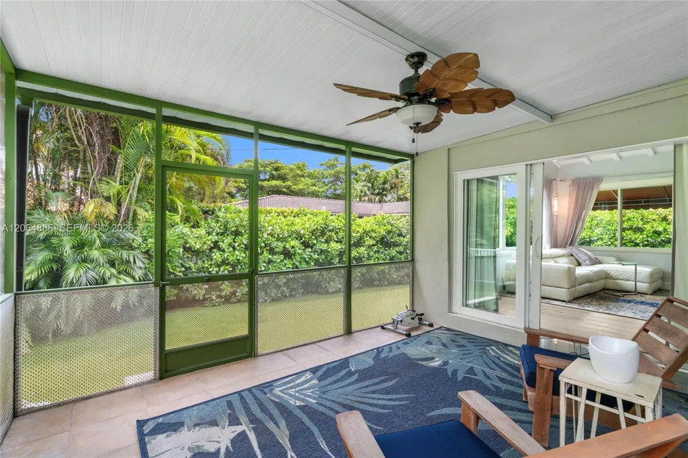 810 Venetia Ave Coral Gables, FL 33134