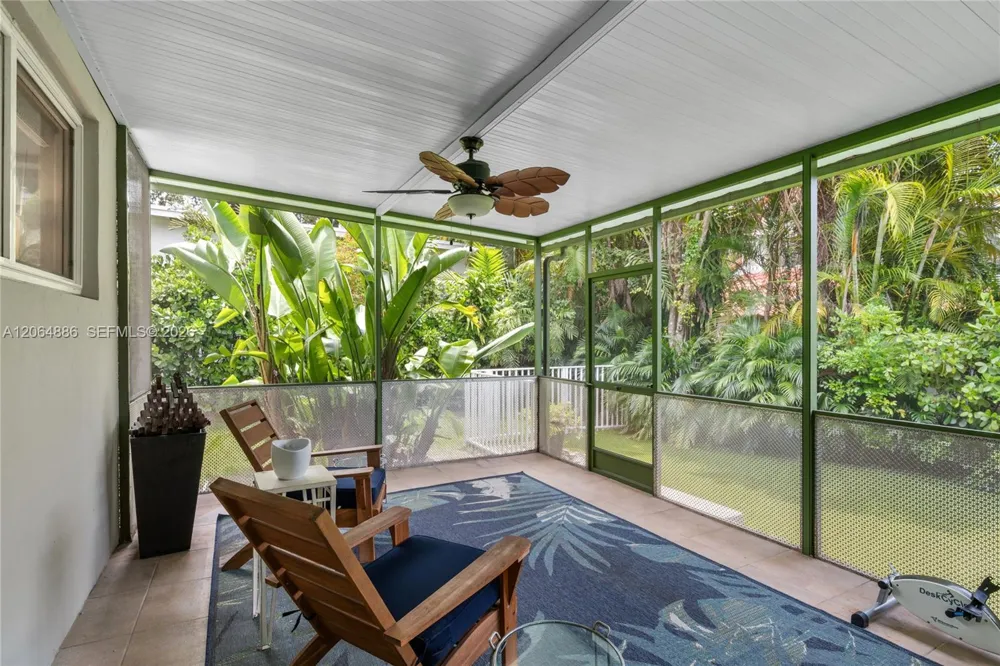 810 Venetia Ave Coral Gables, FL 33134