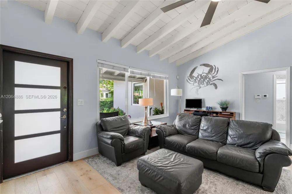 810 Venetia Ave Coral Gables, FL 33134