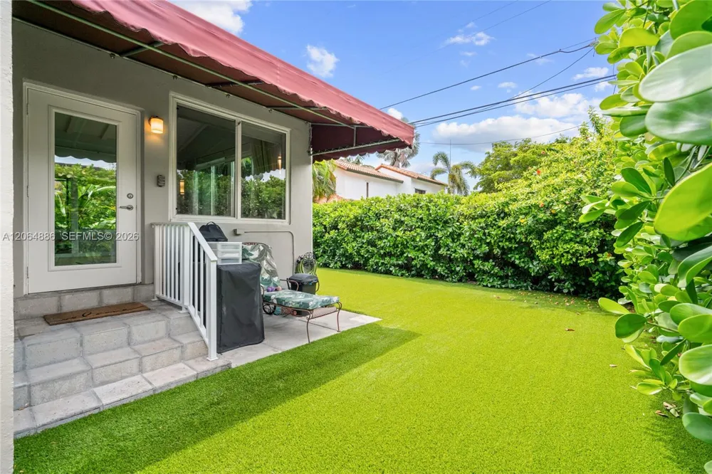 810 Venetia Ave Coral Gables, FL 33134