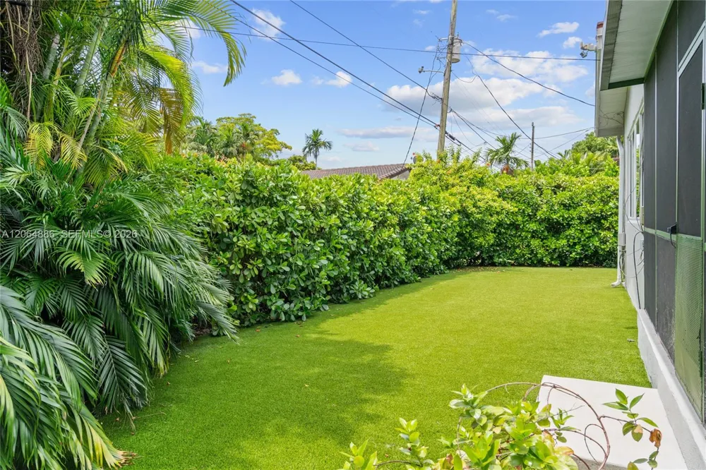 810 Venetia Ave Coral Gables, FL 33134