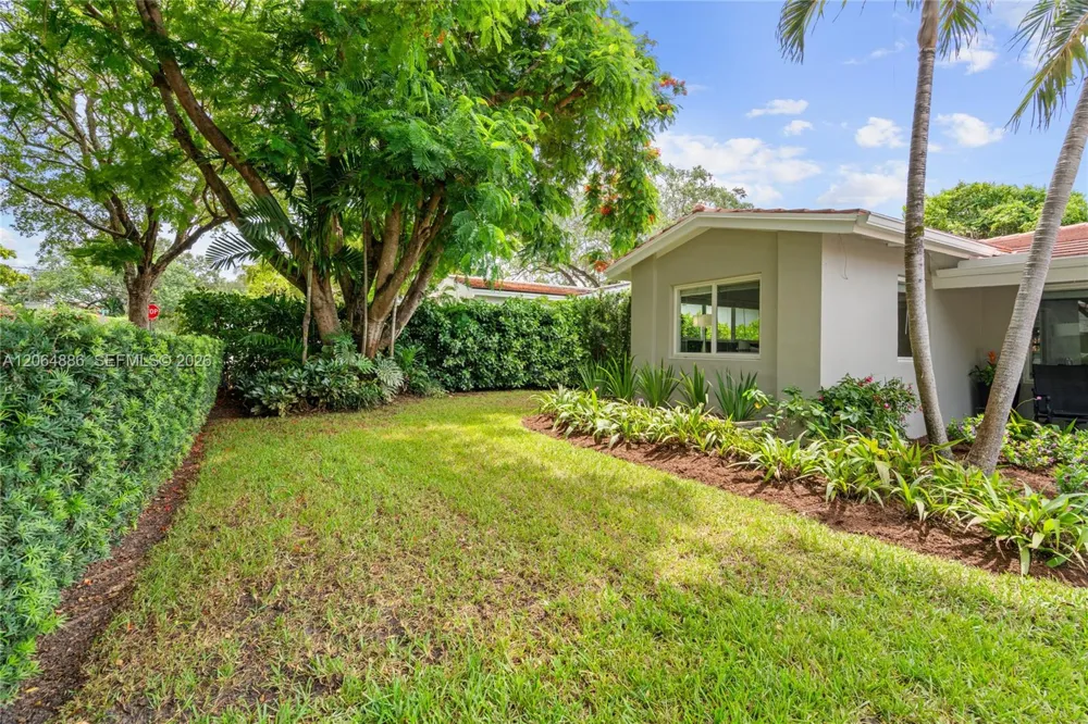 810 Venetia Ave Coral Gables, FL 33134