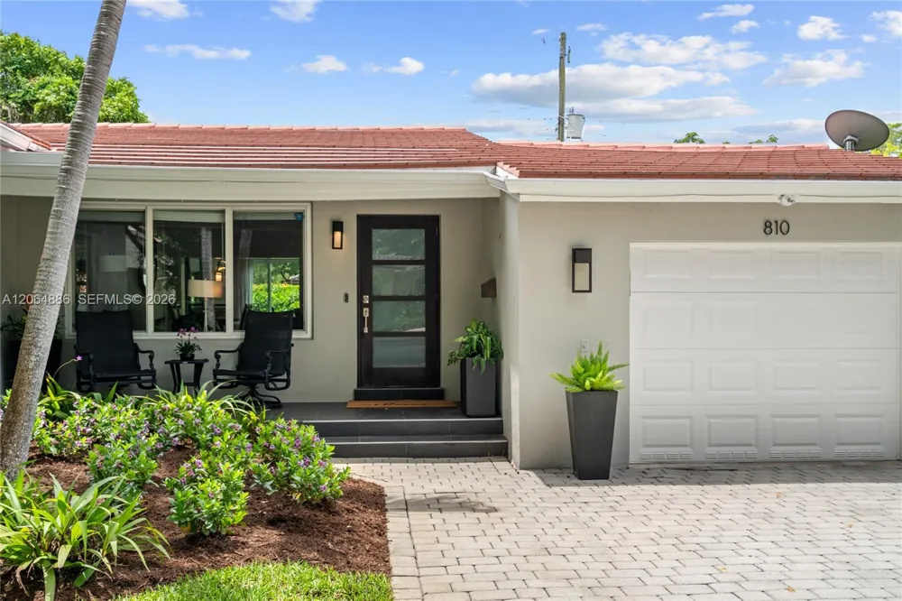 810 Venetia Ave Coral Gables, FL 33134