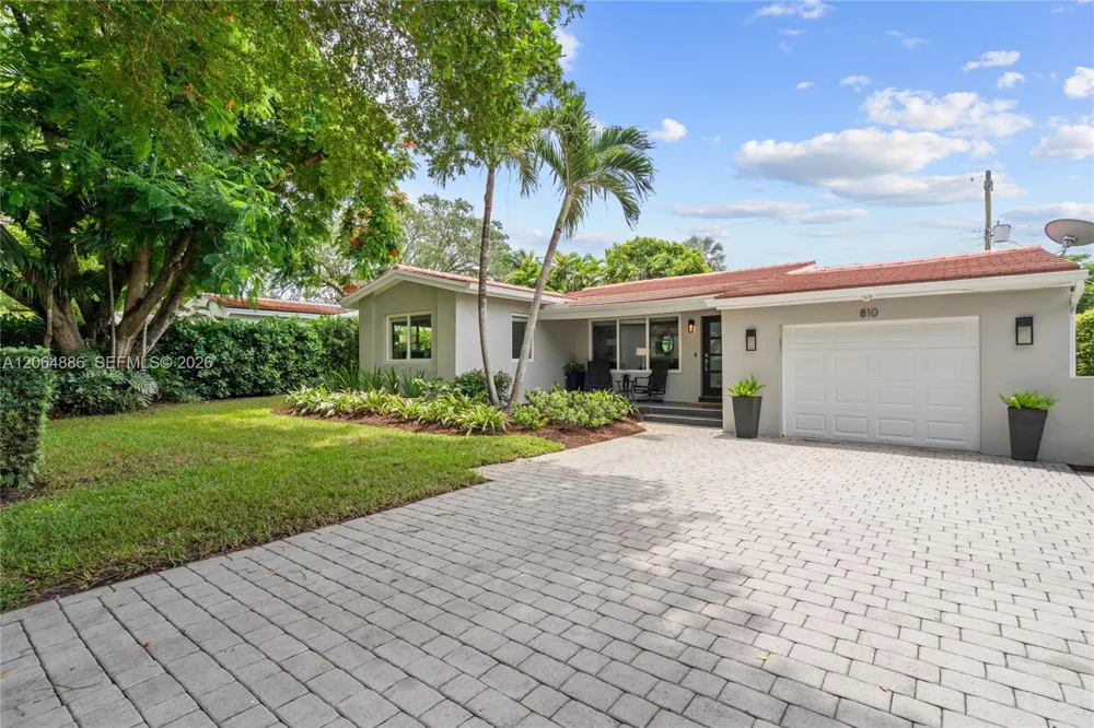 810 Venetia Ave Coral Gables, FL 33134