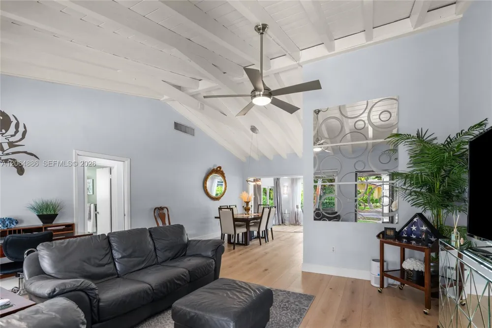 810 Venetia Ave Coral Gables, FL 33134