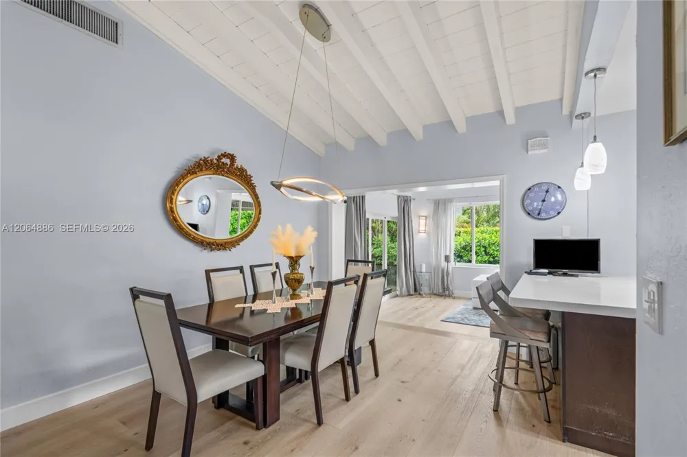 810 Venetia Ave Coral Gables, FL 33134
