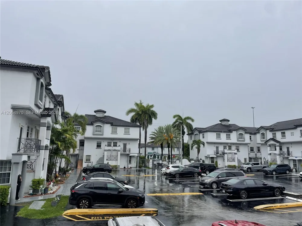 905 NW 82nd Ave #111-B Miami, FL 33126