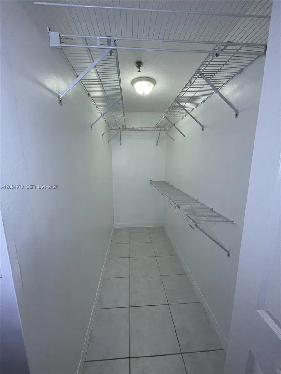 905 NW 82nd Ave #111-B Miami, FL 33126