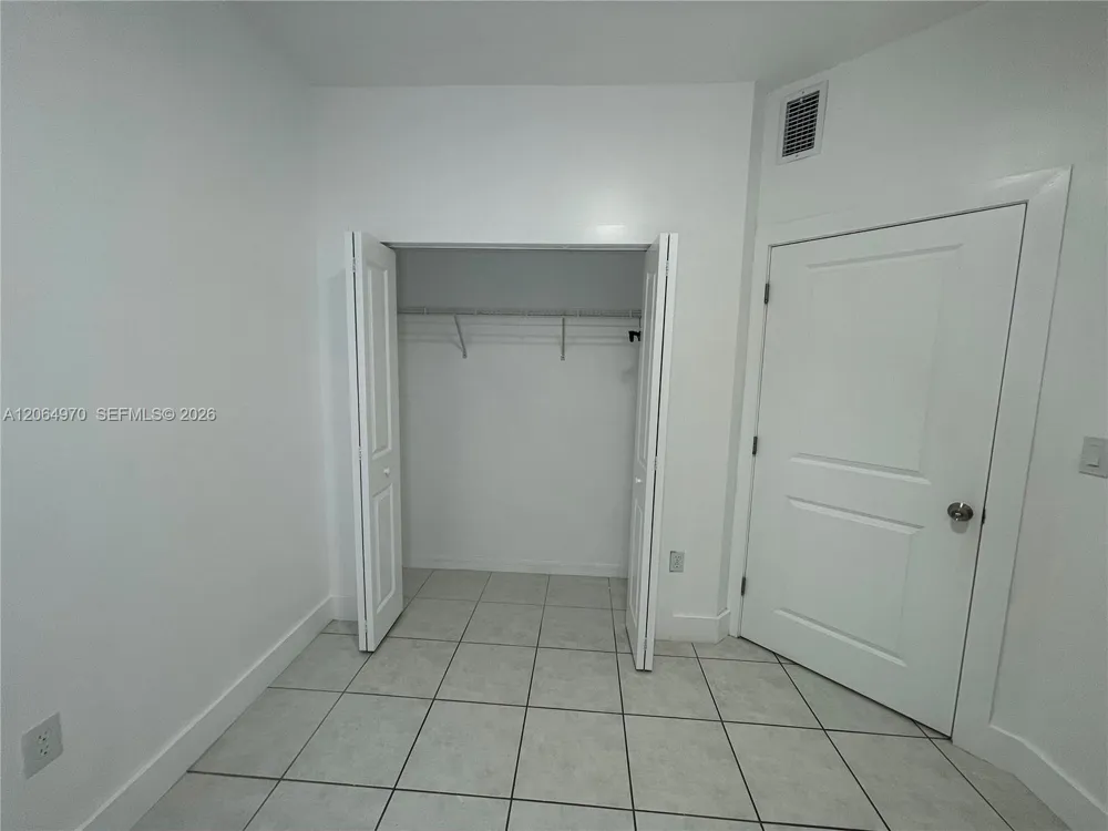 905 NW 82nd Ave #111-B Miami, FL 33126