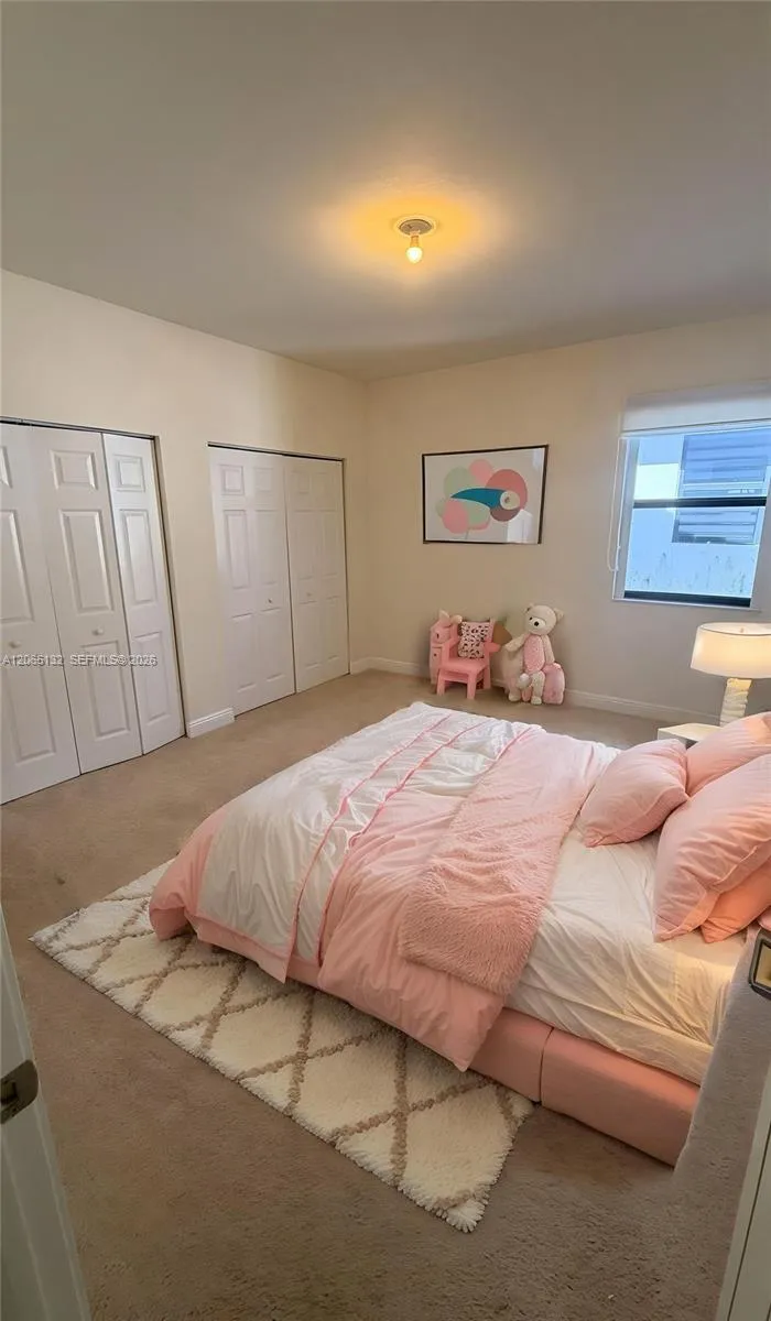 10229 NW 87th Ter Doral, FL 33178
