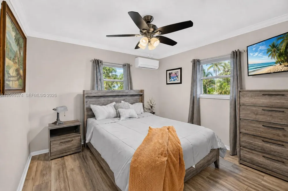 300 NW 28th St Wilton Manors, FL 33311