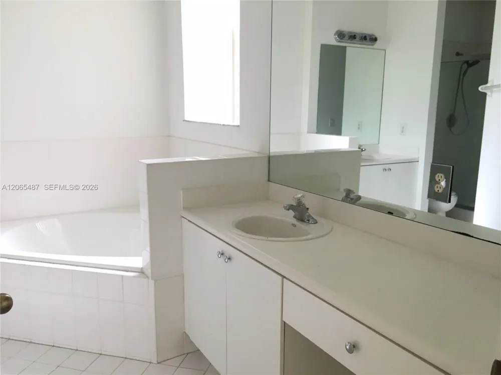 13211 SW 127th Ct Miami, FL 33186