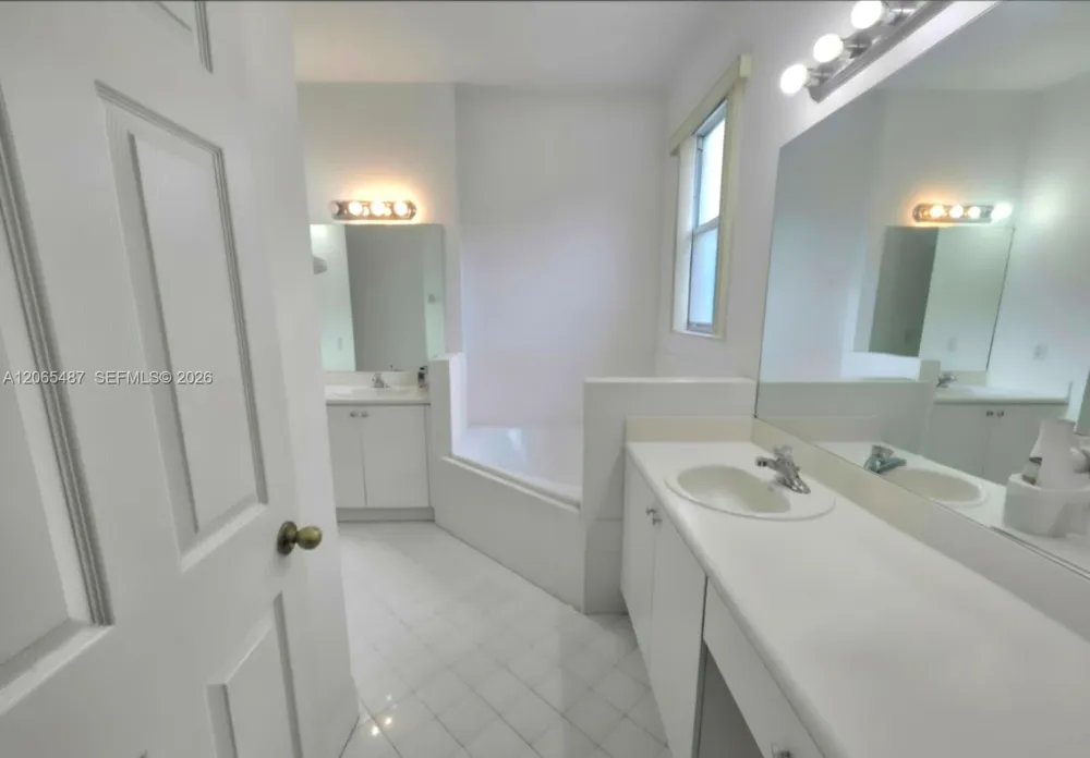 13211 SW 127th Ct Miami, FL 33186