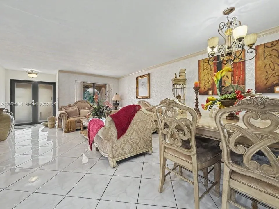 7961 W 6th Ave Hialeah, FL 33014