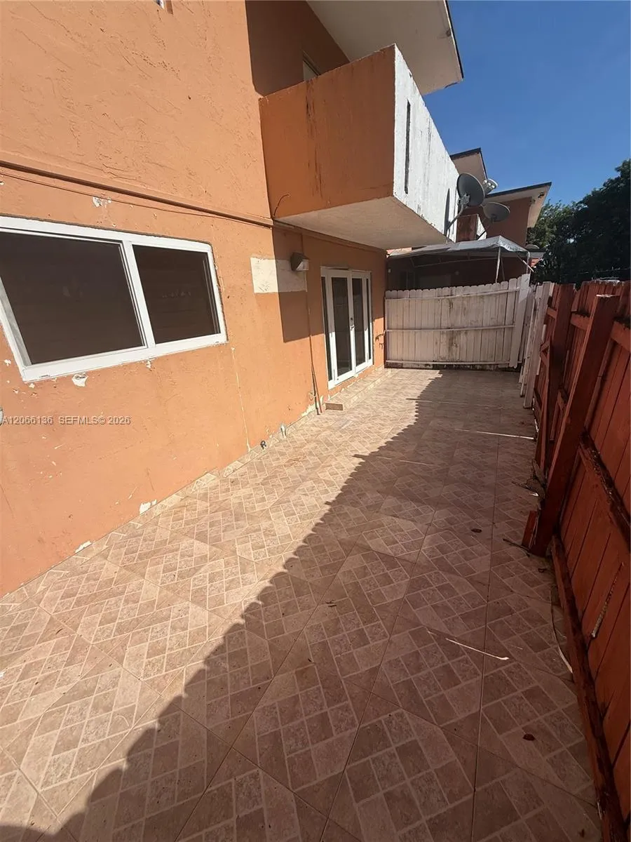 9760 SW 184th St #3C Cutler Bay, FL 33157