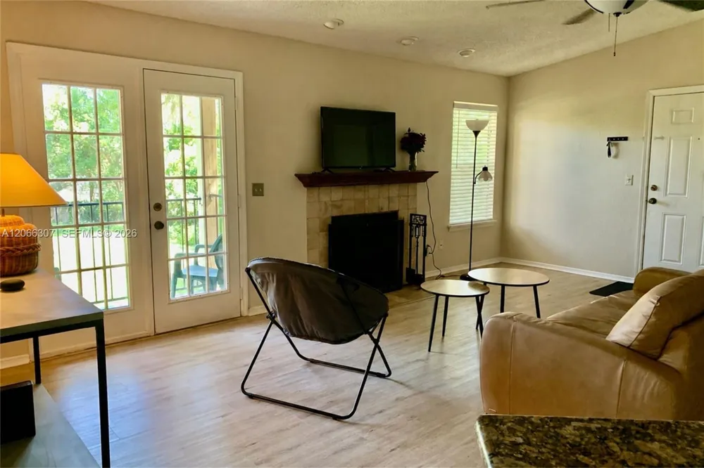 2550 N Alafaya Trail #12203 Orlando, FL 32826