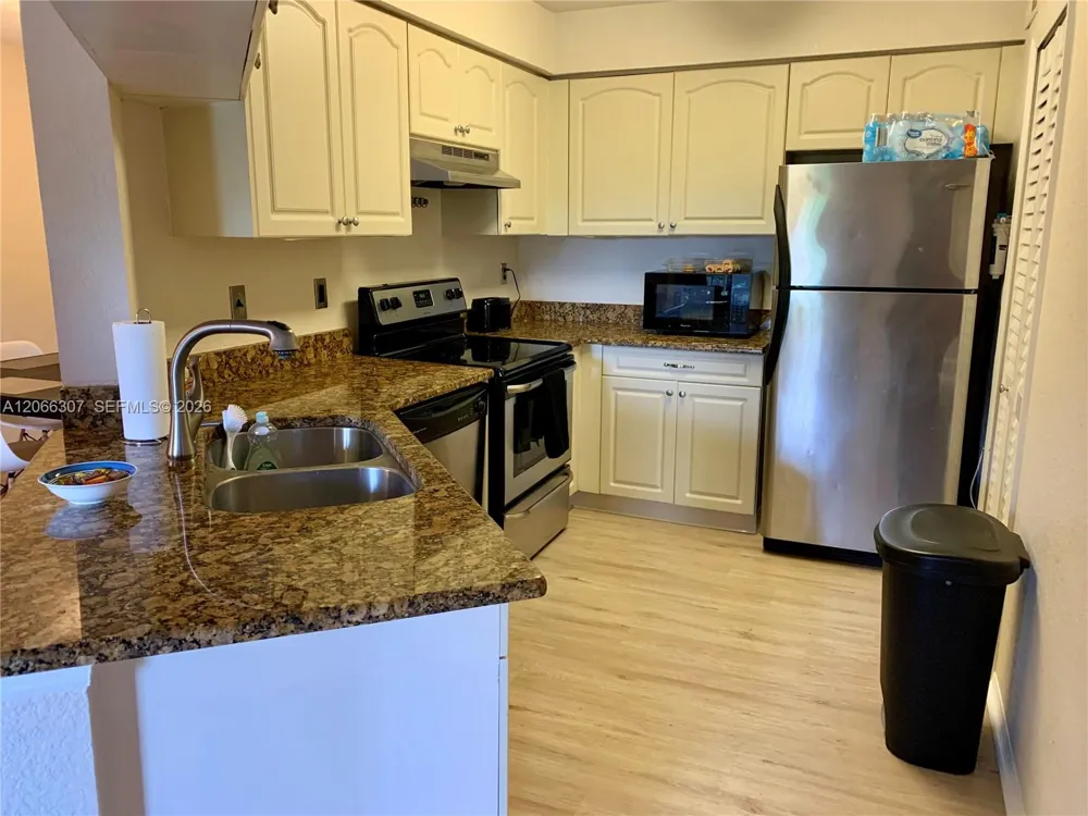 2550 N Alafaya Trail #12203 Orlando, FL 32826