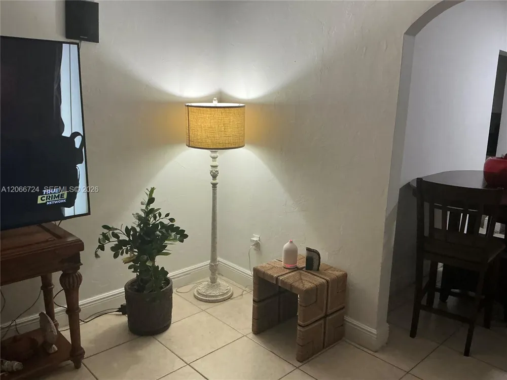 1855 NW 32nd St Miami, FL 33142