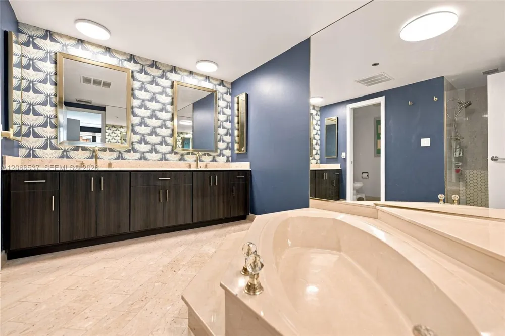 10205 Collins Ave #206 Bal Harbour, FL 33154