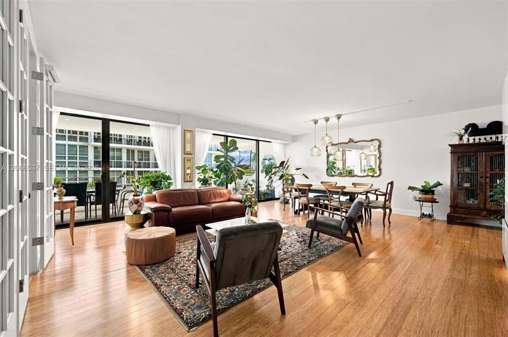 10205 Collins Ave #206 Bal Harbour, FL 33154