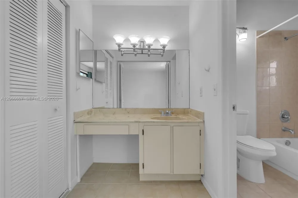 860 NW 106th Ave #3B3-5 Miami, FL 33172