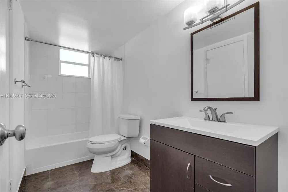 860 NW 106th Ave #3B3-5 Miami, FL 33172