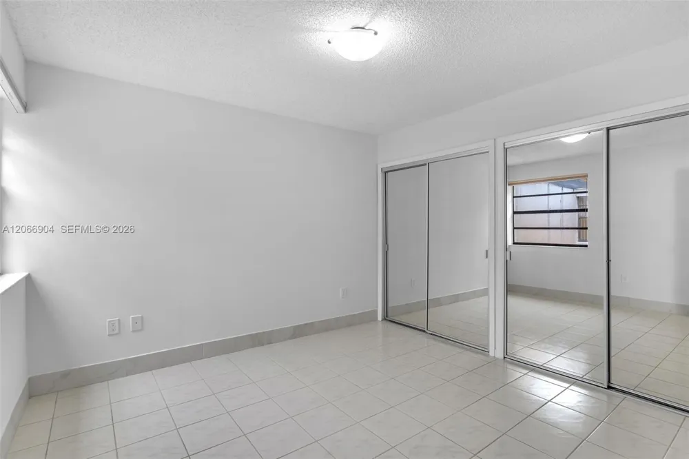 12480 SW 9th St Miami, FL 33184
