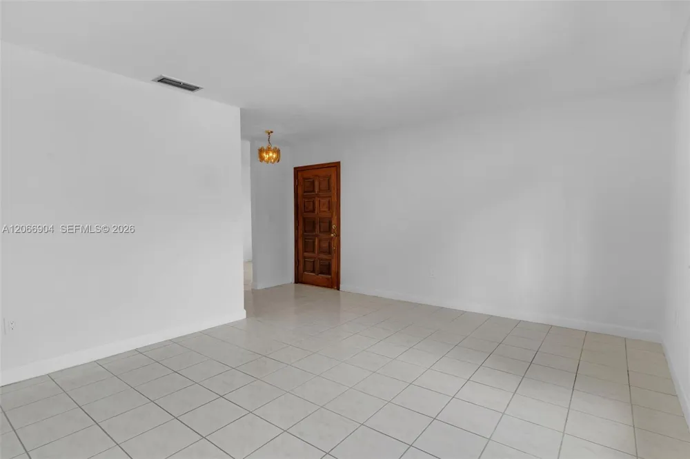 12480 SW 9th St Miami, FL 33184
