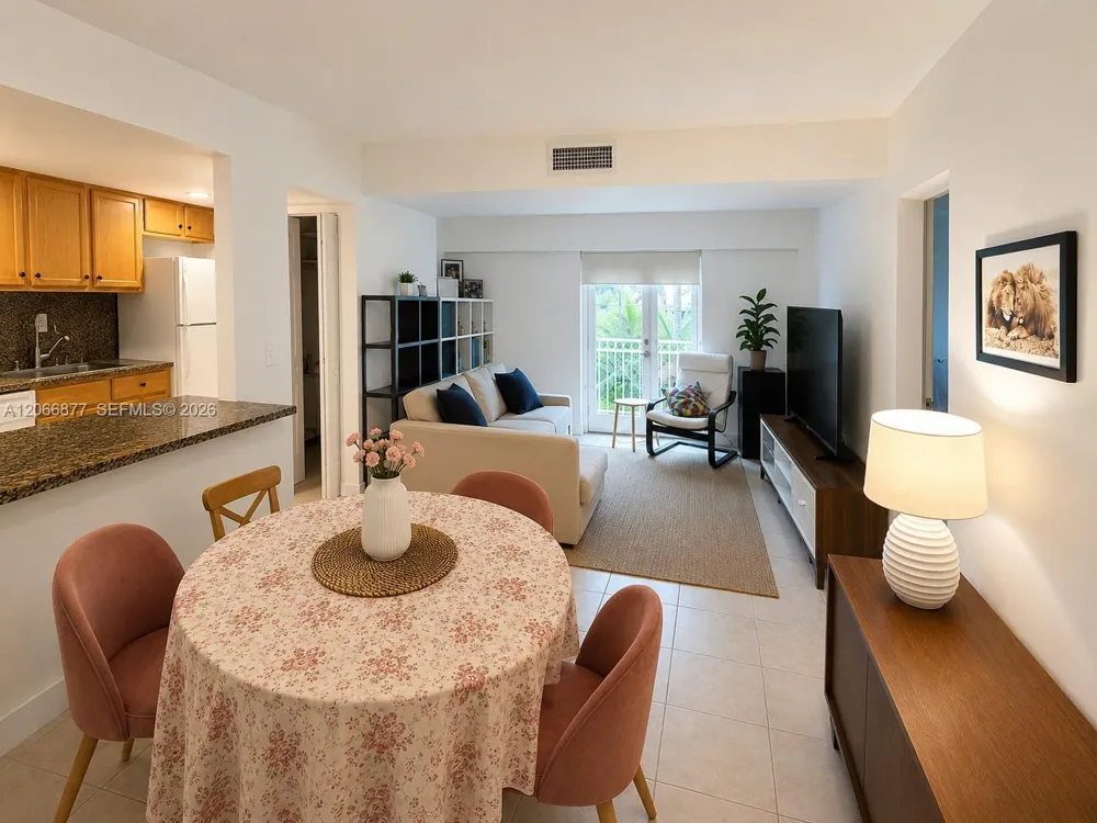 290 Sunrise Dr #205 Key Biscayne, FL 33149
