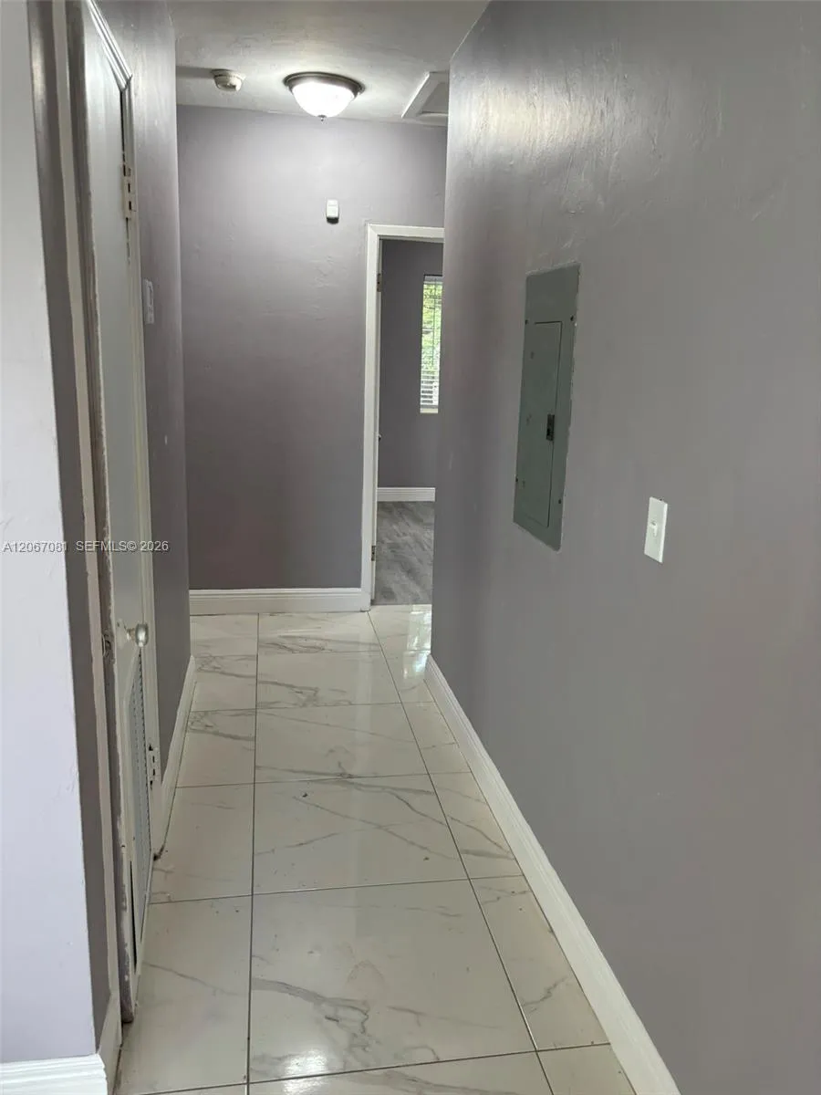 2358 NW 58th St Miami, FL 33142