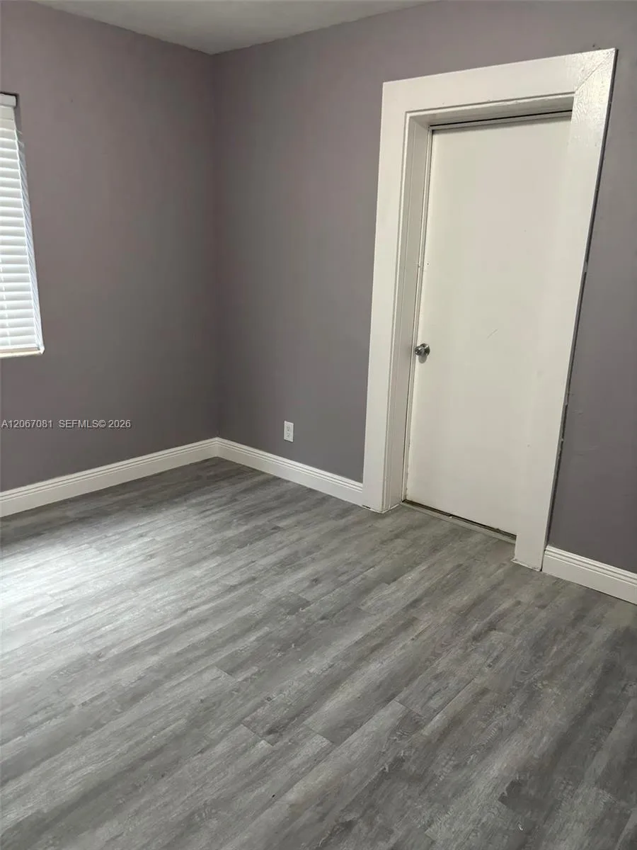 2358 NW 58th St Miami, FL 33142