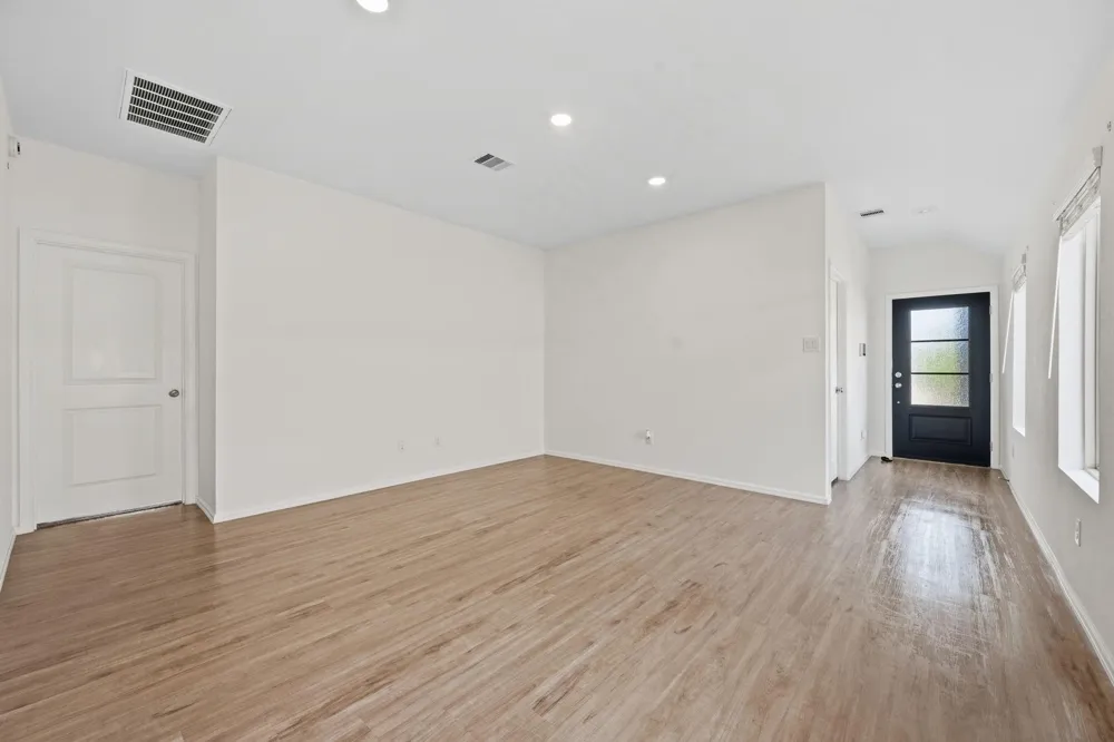 20840 Cropani Shadow Drive New Caney, TX 77357
